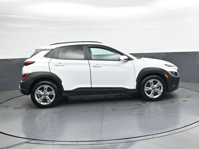 2023 Hyundai Kona SEL photo 2