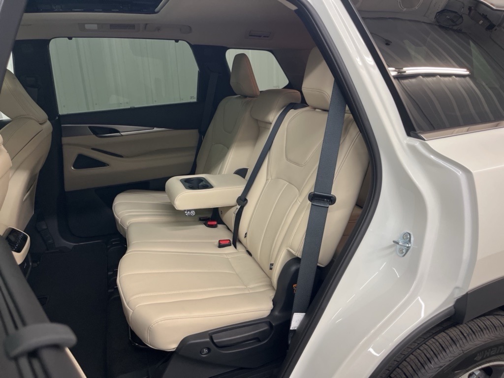 2025 Infiniti QX60 Luxe photo 28
