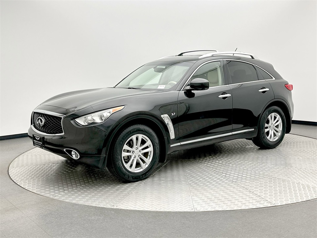 2017 INFINITI QX70
