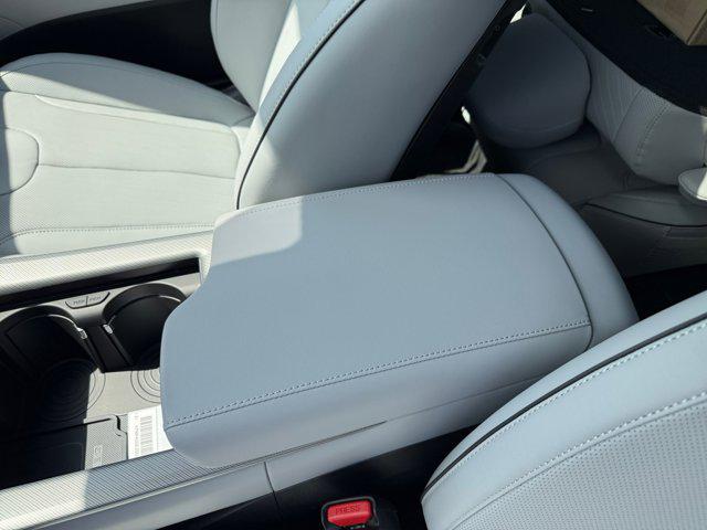 New 2025 Steel Graphite Hyundai SEL Premium AWD image 34