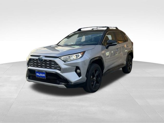 2019 Toyota RAV4 Hybrid XSE photo 2