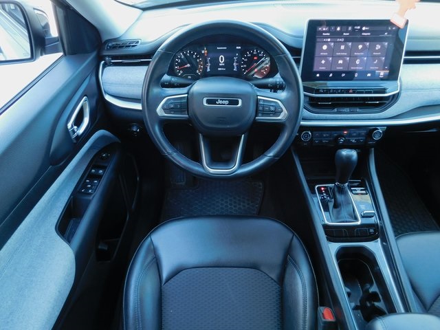 2022 Jeep Compass Latitude photo 9
