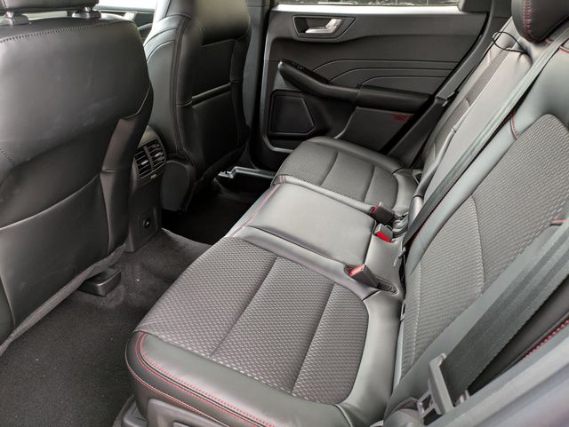 2025 Ford Escape ST-Line photo 19