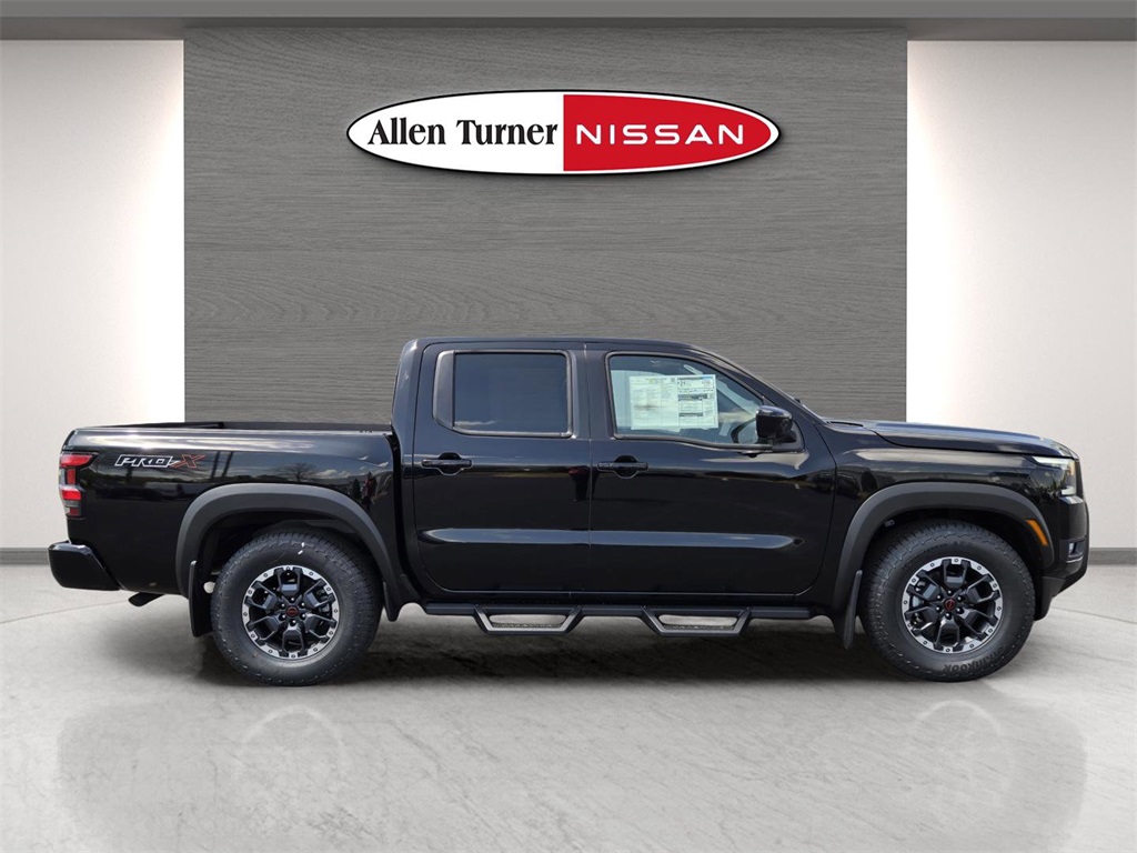 2025 Nissan Frontier PRO-X photo 6