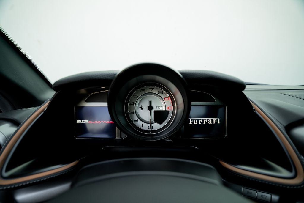 2018 Ferrari 812 Superfast photo 11