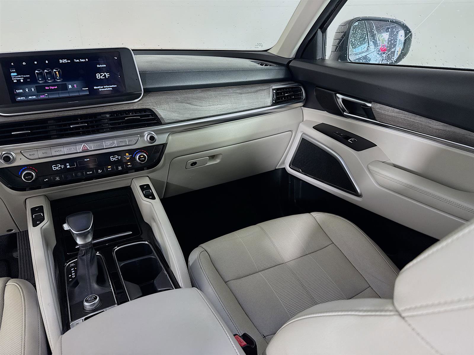 2022 Kia Telluride EX photo 23
