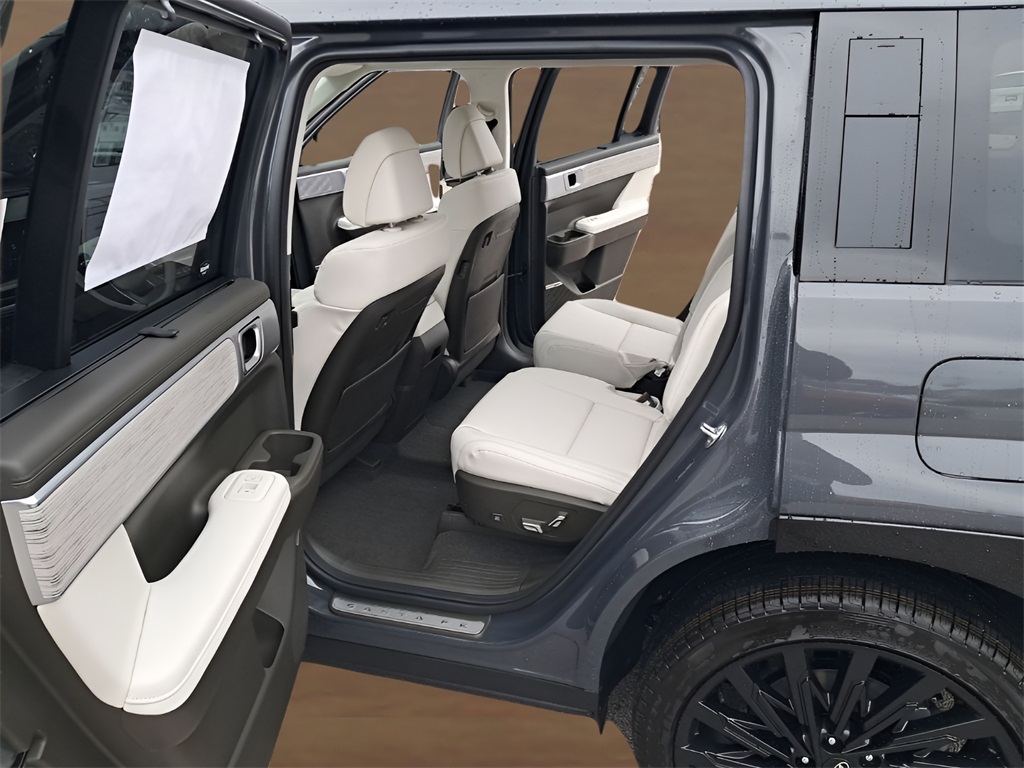 2025 Hyundai Santa Fe Calligraphy photo 11