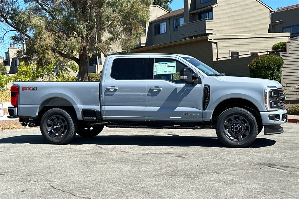 2024 Ford F-250 Lariat photo 3