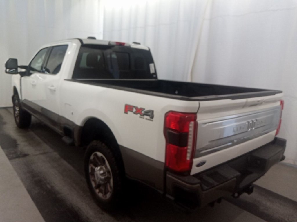 2023 Ford F-350 King Ranch photo 4