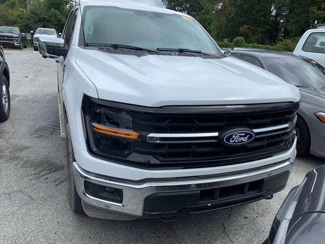 2024 Ford F-150 XLT photo 2