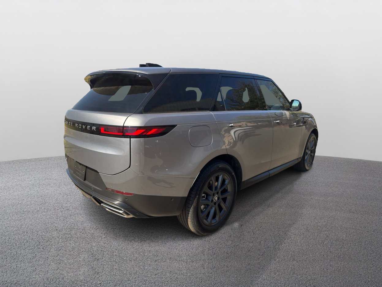 2025 Land Rover Range Rover Sport P360 S photo 4