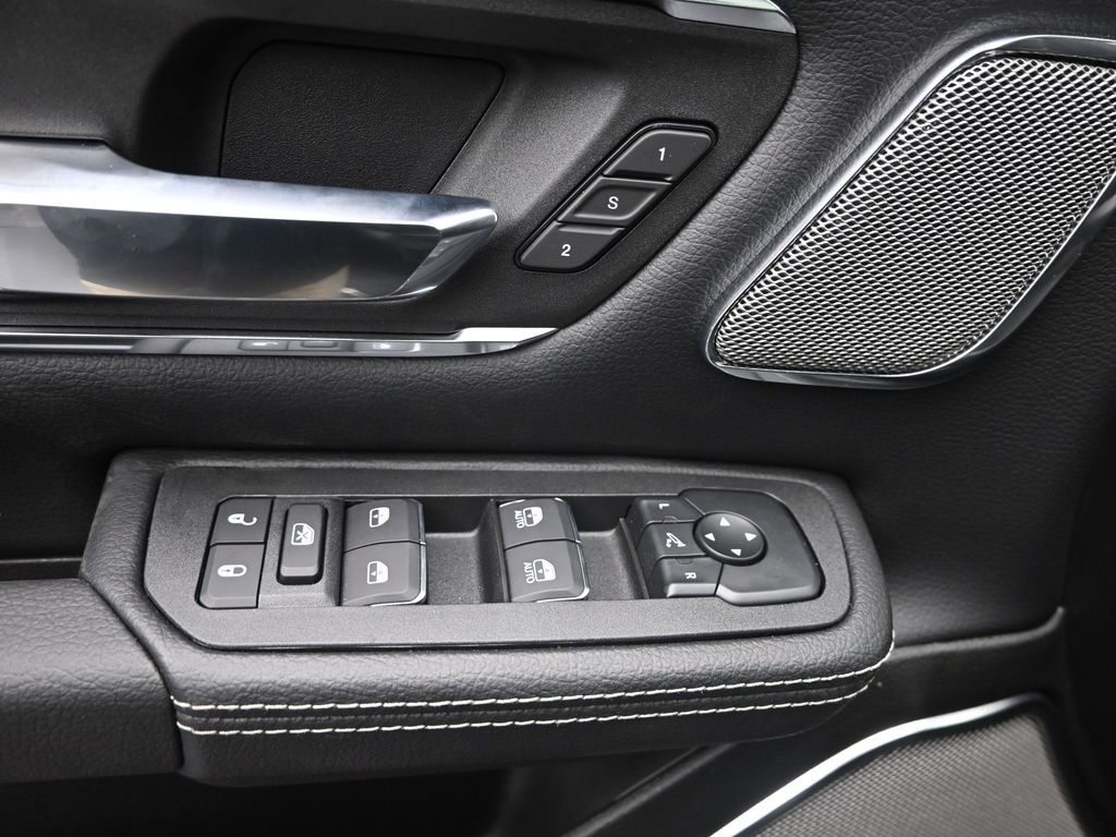 2026 Ram 1500 Laramie photo 13