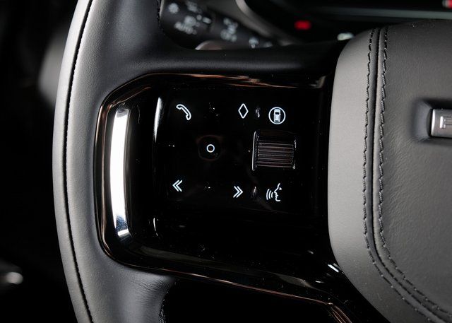 2025 Land Rover Range Rover Sport SE photo 13