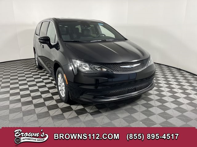 2026 Chrysler Voyager LX's photo