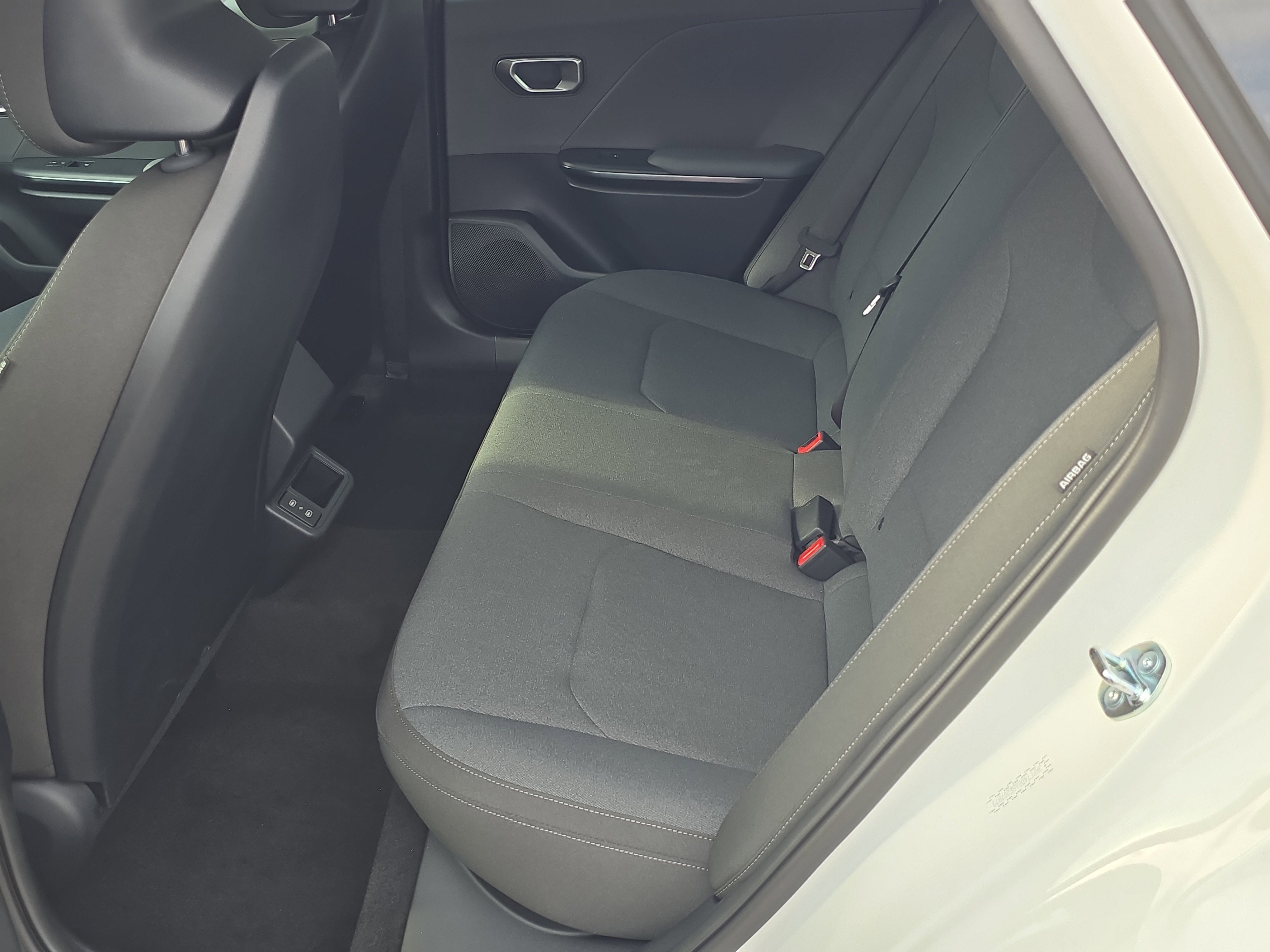 2025 Kia K4 LXS photo 4