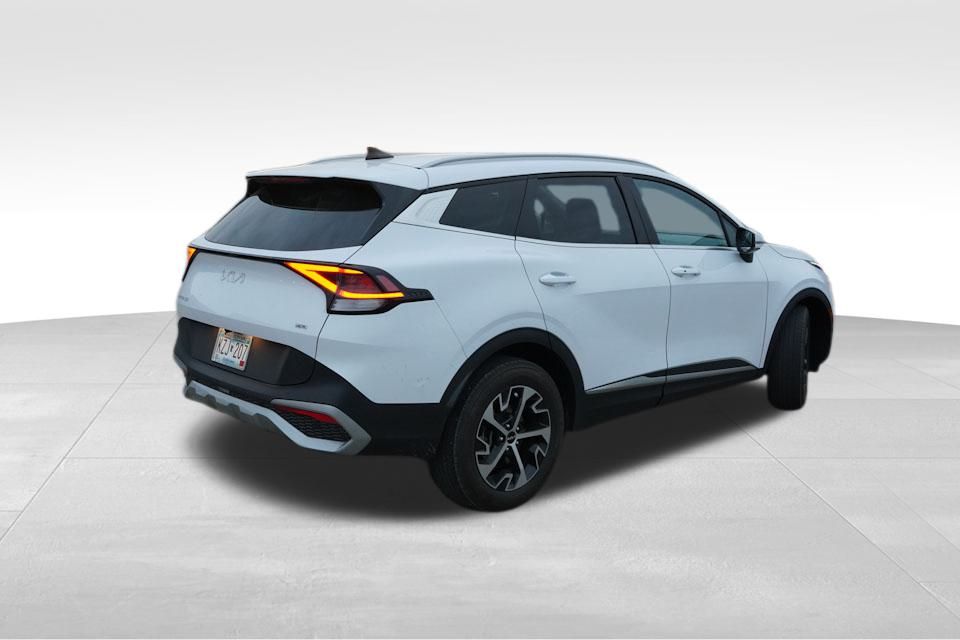 2024 Kia Sportage EX photo 2