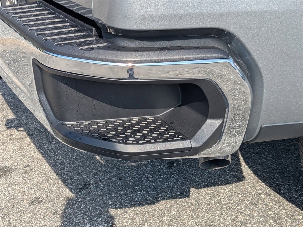 2026 Chevrolet Silverado 1500 LT photo 10