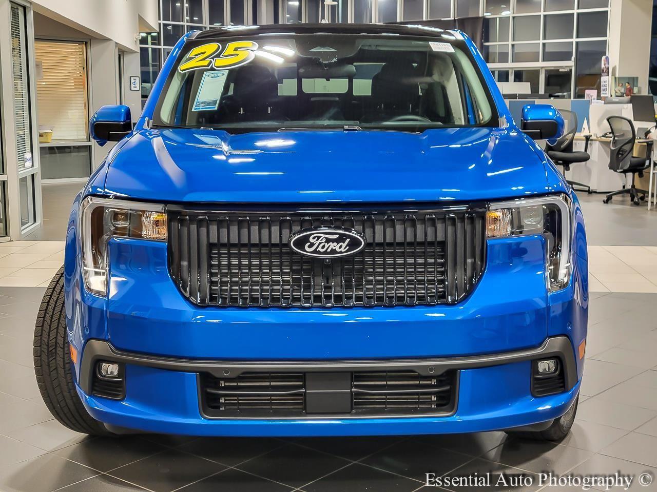 2025 Ford Maverick photo 4