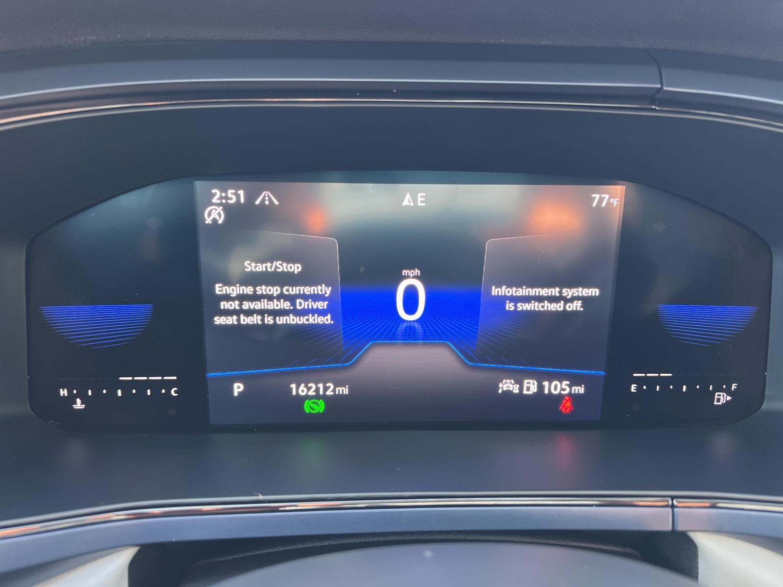 2023 Volkswagen Taos SE photo 4