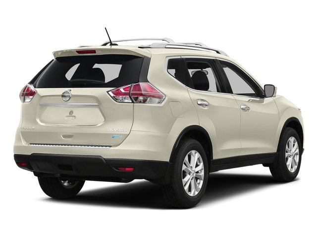 2016 Nissan Rogue SV photo 2