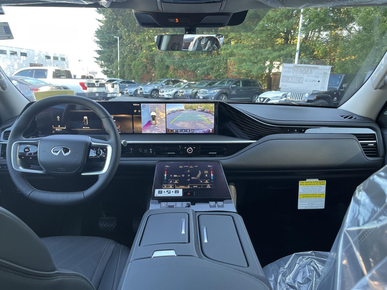 2026 Infiniti QX80 Luxe photo 11