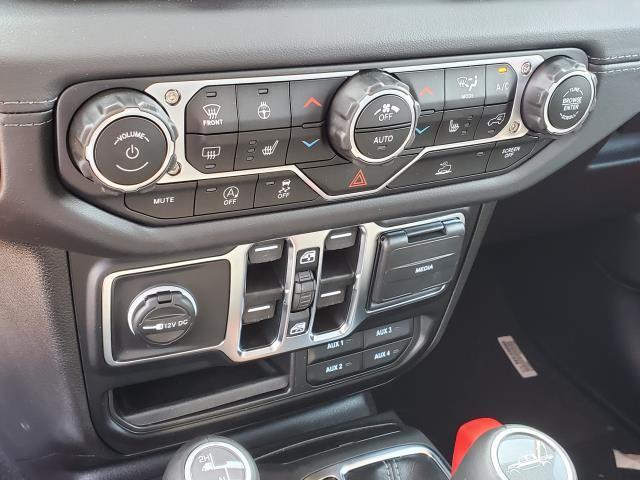 2025 Jeep Gladiator Sport photo 14