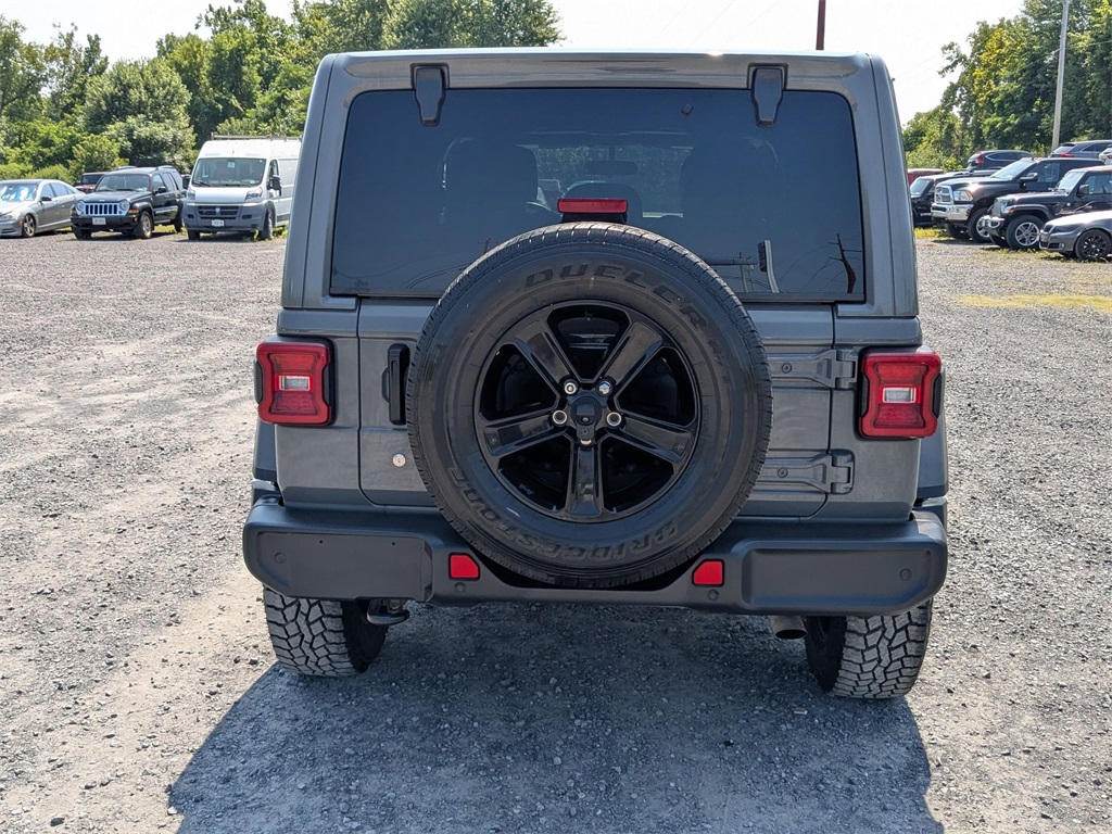 2019 Jeep Wrangler Unlimited Sahara Altitude photo 4
