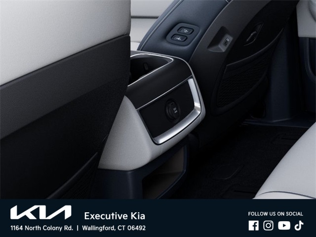 2026 Kia Carnival EX photo 23