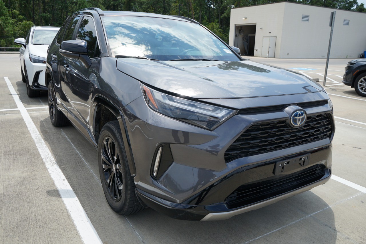 Used 2022 Toyota RAV4 XSE with VIN 2T3E6RFVXNW037281 for sale in Northfield, Minnesota