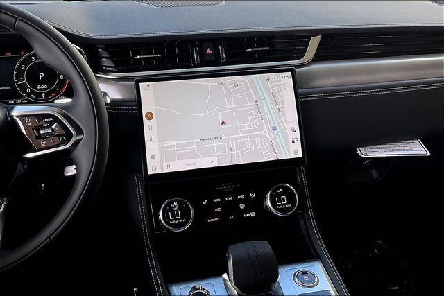 2026 Jaguar F-PACE P250 R-Dynamic S photo 6