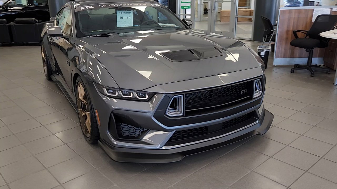 2025 Ford Mustang GT Premium photo 10