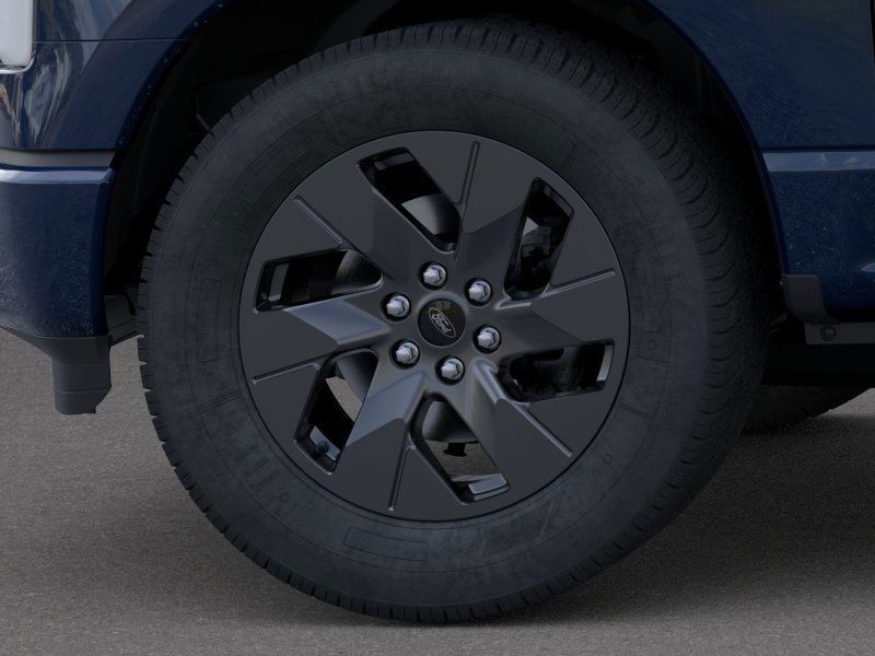 2025 Ford F-150 Lightning Lariat photo 19