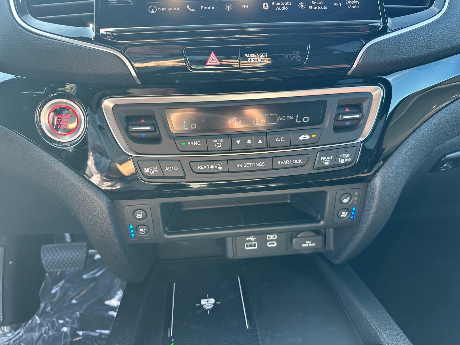 2025 Honda Ridgeline Black Edition photo 16