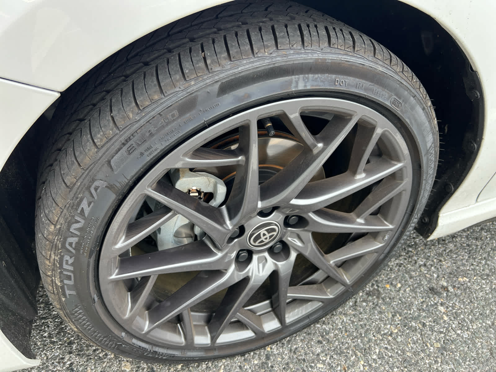 2025 Toyota Camry XSE photo 3