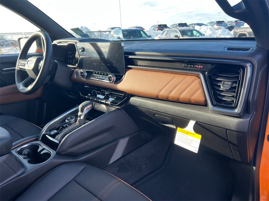 2026 GMC CANYON - Image 36