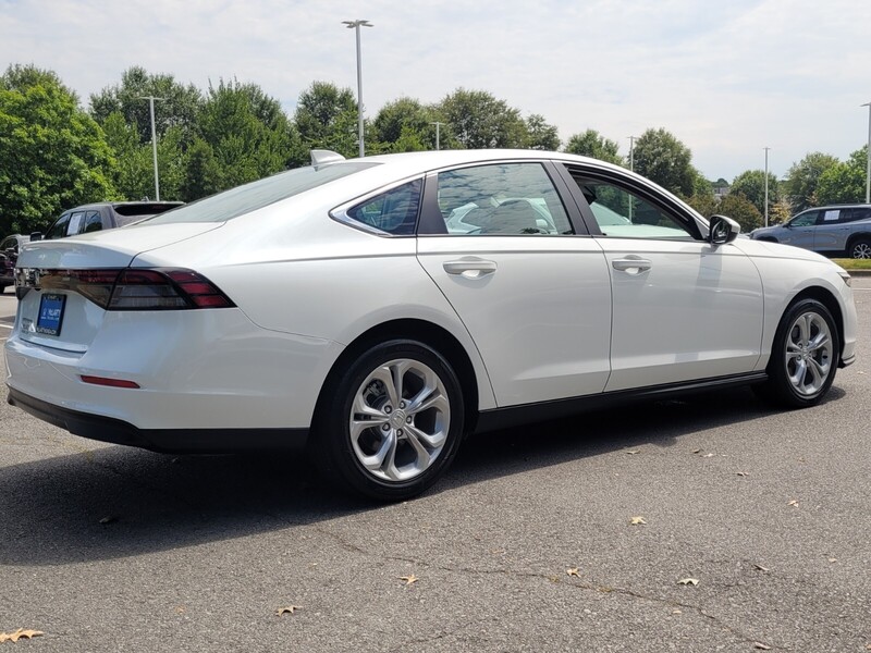 2024 Honda Accord LX photo 3