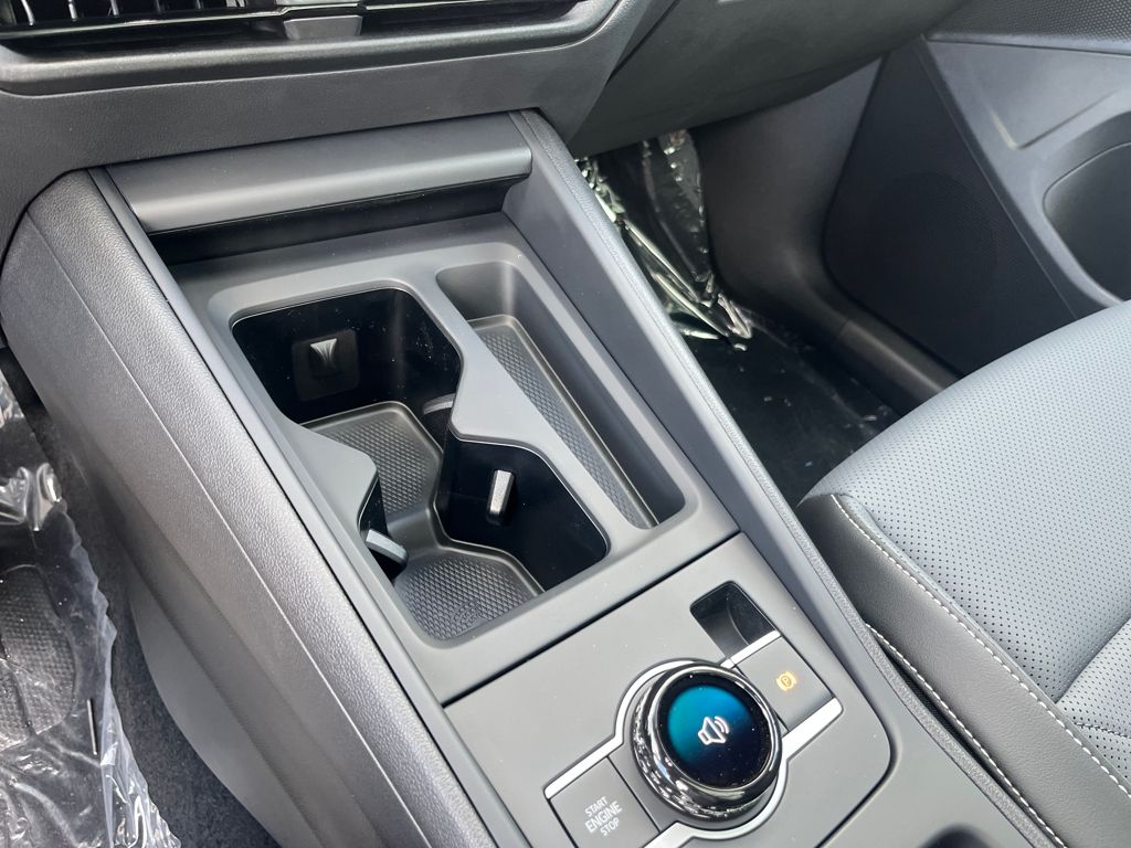 2025 Volkswagen Tiguan SE photo 14