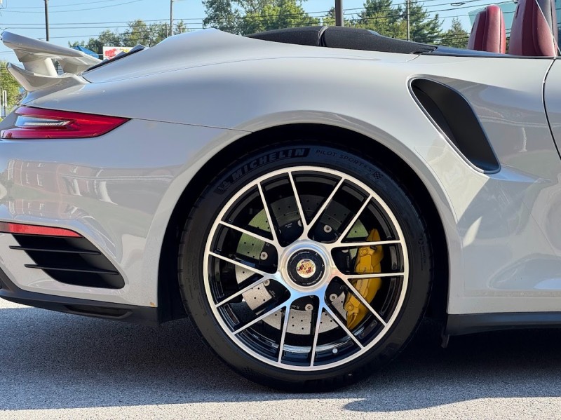 2019 Porsche 911 Turbo photo 32