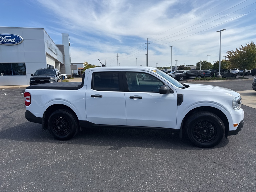 2024 Ford Maverick XL photo 3
