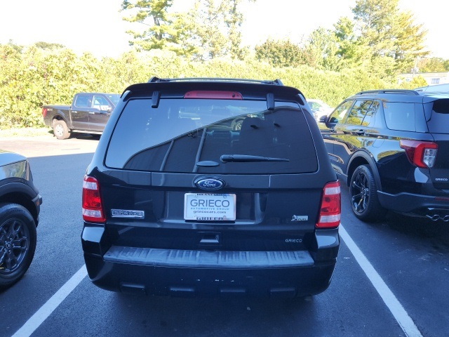 2011 Ford Escape XLT photo 4