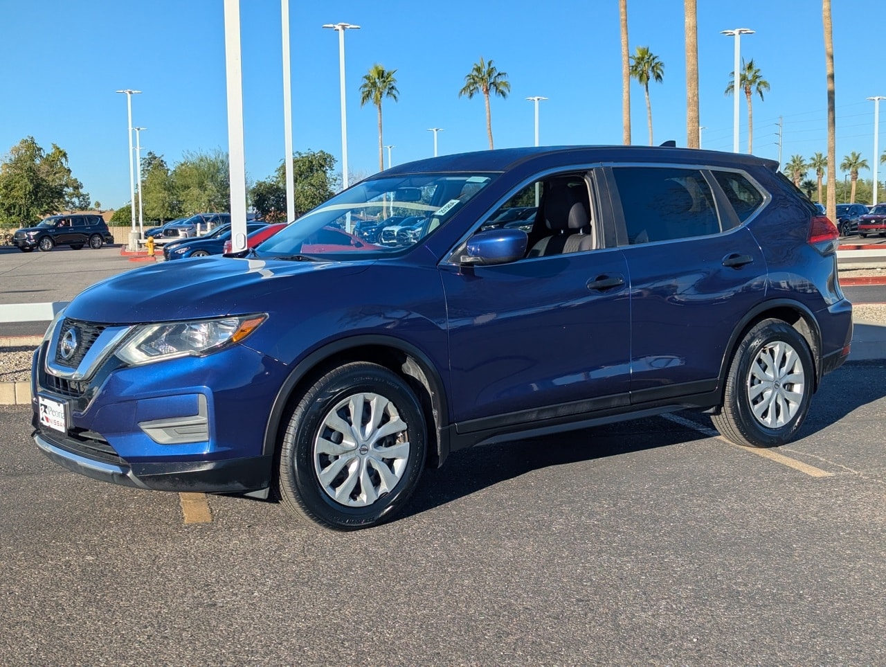 Used 2017 Nissan Rogue S with VIN 5N1AT2MN8HC744187 for sale in Peoria, AZ
