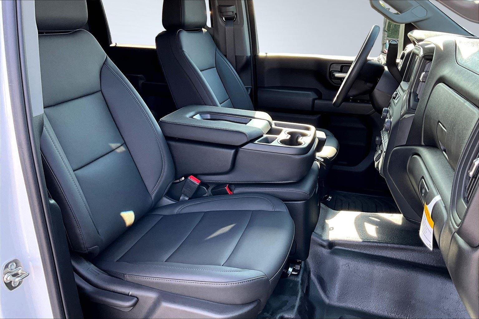 2025 Chevrolet Silverado 3500HD Work Truck photo 14