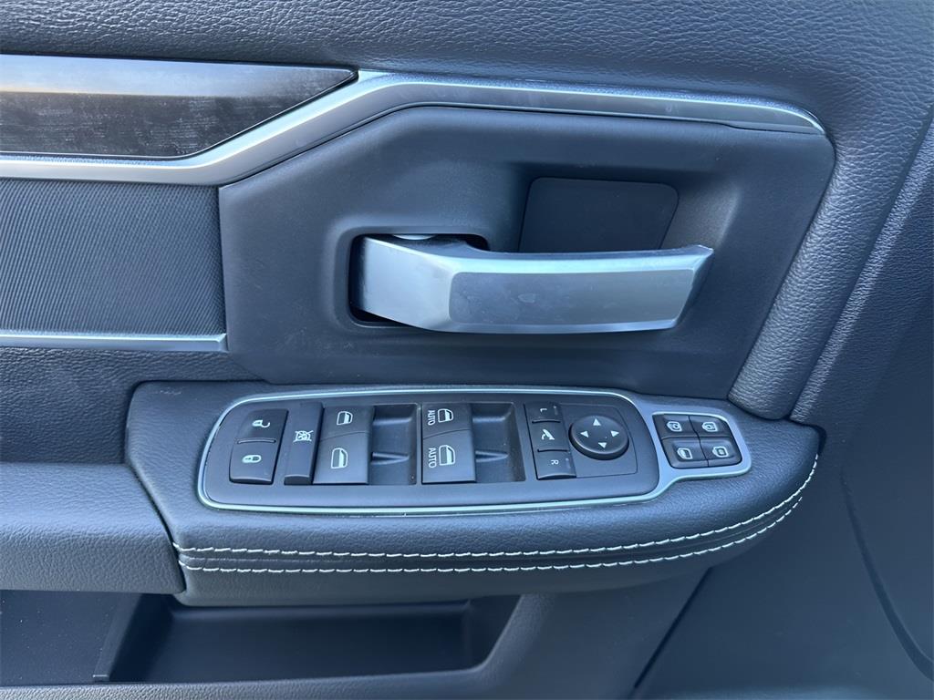 2024 Ram 2500 Big Horn photo 9
