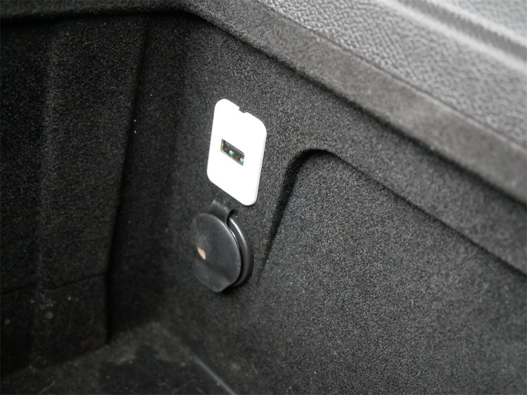 2013 Chevrolet Tahoe LT photo 25