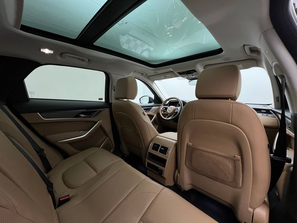 2022 Jaguar F-PACE P250 S photo 19