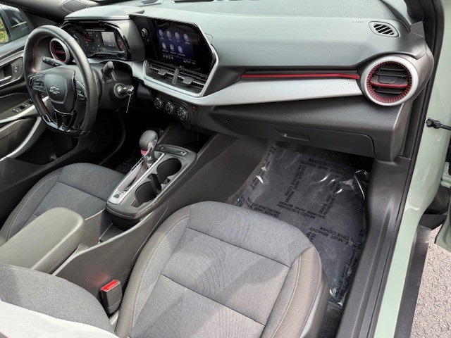 2024 Chevrolet Trax photo 13