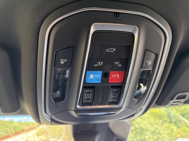 2025 Jeep Grand Cherokee Laredo X photo 38