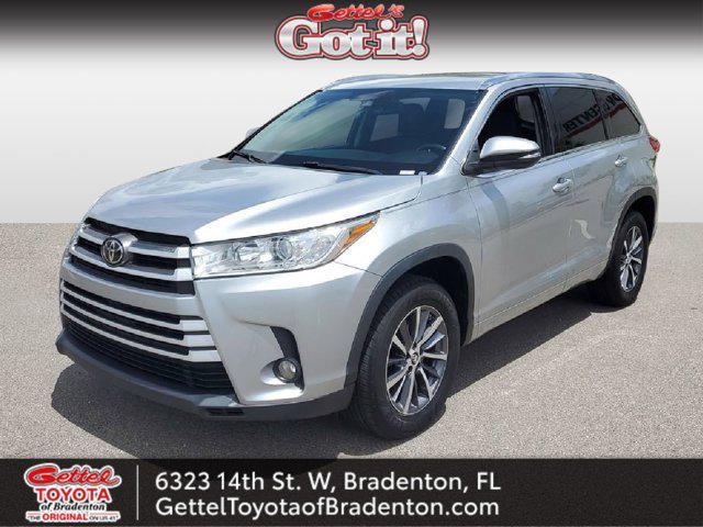 2017 Toyota Highlander XLE's photo