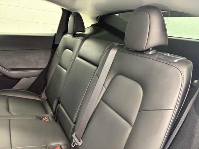 2023 Tesla Model Y Long Range photo 14