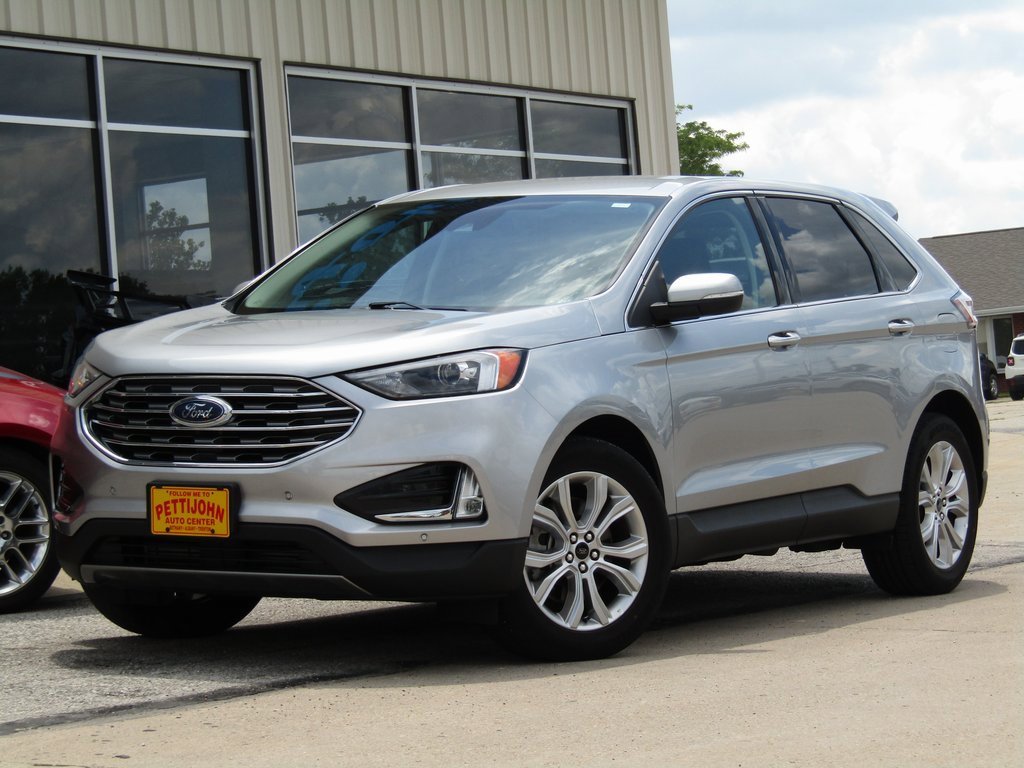 2024 Ford Edge Titanium photo 9